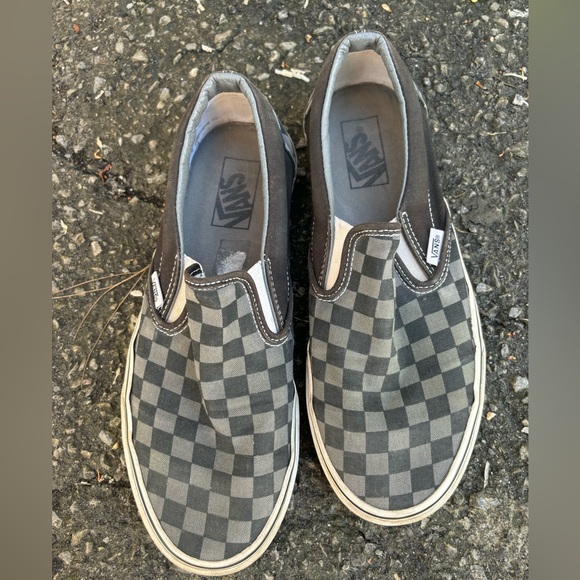 Vans classic slip ons. Size W9.5. - Picture 1 of 3